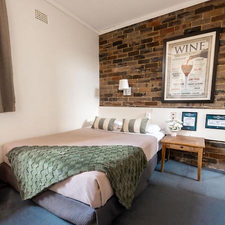 Hornsby Inn Экстерьер фото