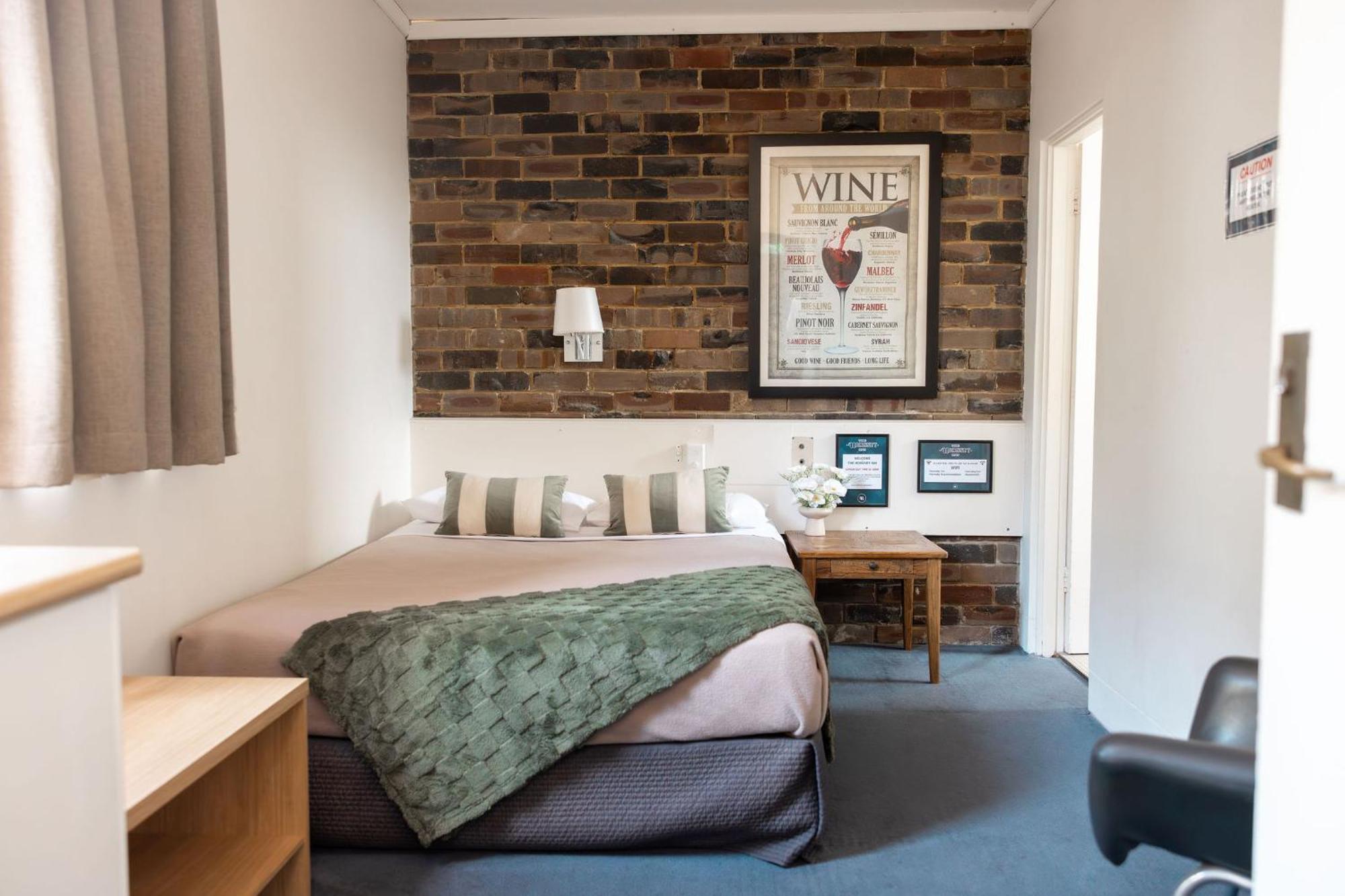 Hornsby Inn Экстерьер фото