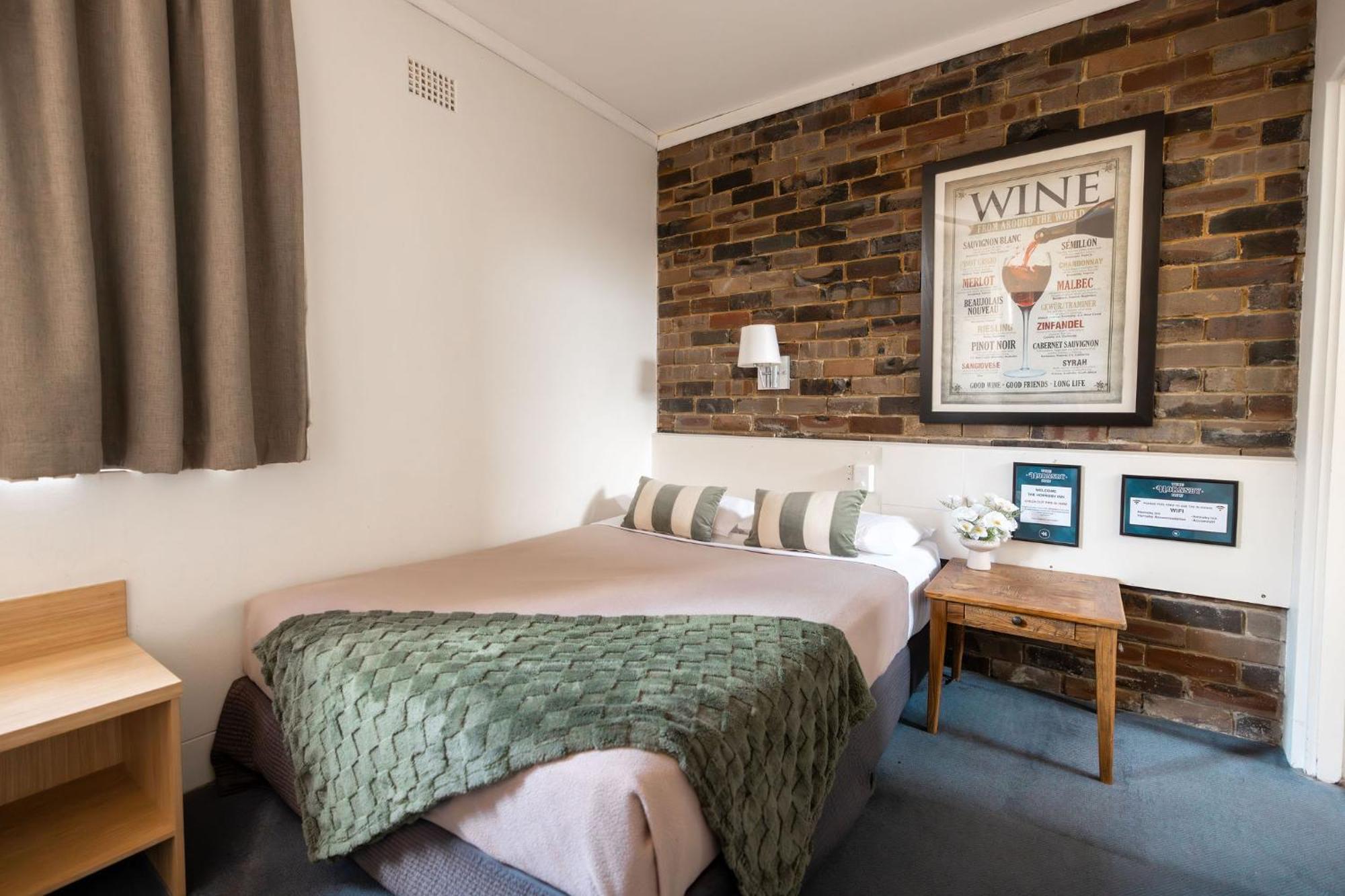 Hornsby Inn Экстерьер фото